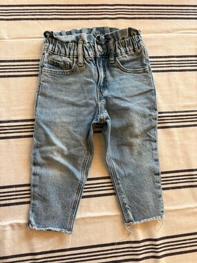 GAP Kids Light Blue Denim Pull-On Jeans with Frayed Hem